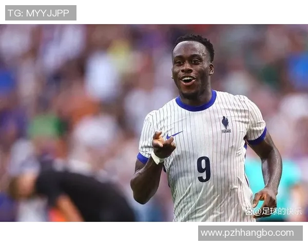 足球传奇时刻回顾各路明星封神瞬间的精彩瞬间与背后故事 足球传奇时刻回顾各路明星封神瞬间的精彩瞬间与背后故事